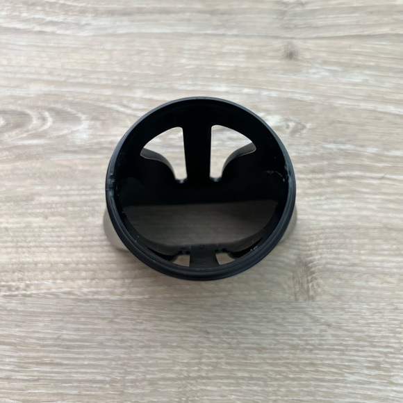 Revlon Black Hair Dryer with Attachments - Picture 10 of 10